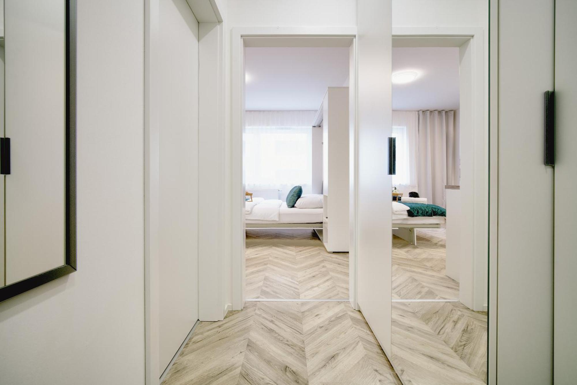 City Relax Apartments With Free Parking, 10 Mins Walk To City Centre Брно Екстер'єр фото